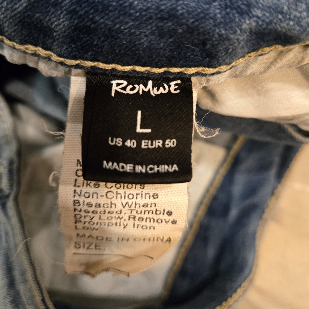 ROMWE Guys Ripped Zipper Hem Jeans - Picture 6 of 7